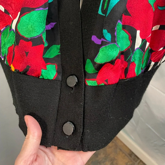 Vintage white and black striped floral 100% silk jacket/cardigan size 10 - Picture 3 of 12